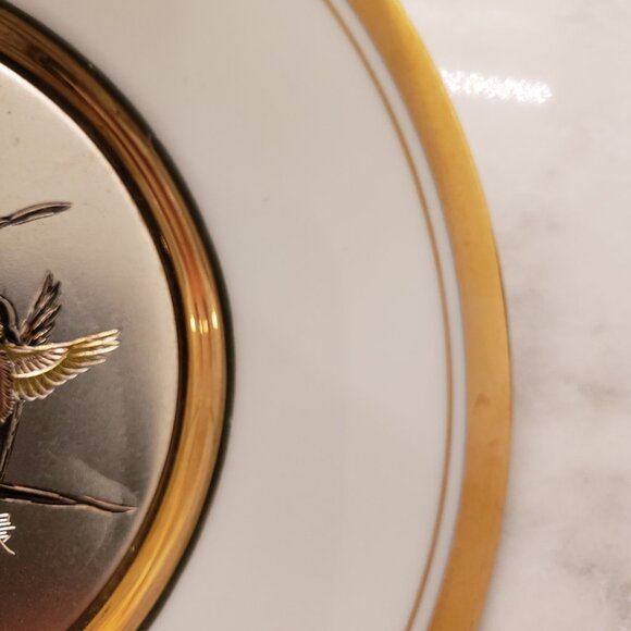 The Art of Chokin 24k Gold Edged Plate Decorated with Bird and Flowers - Picture 8 of 12